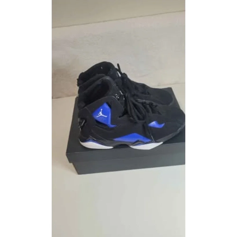 Jordan true flight